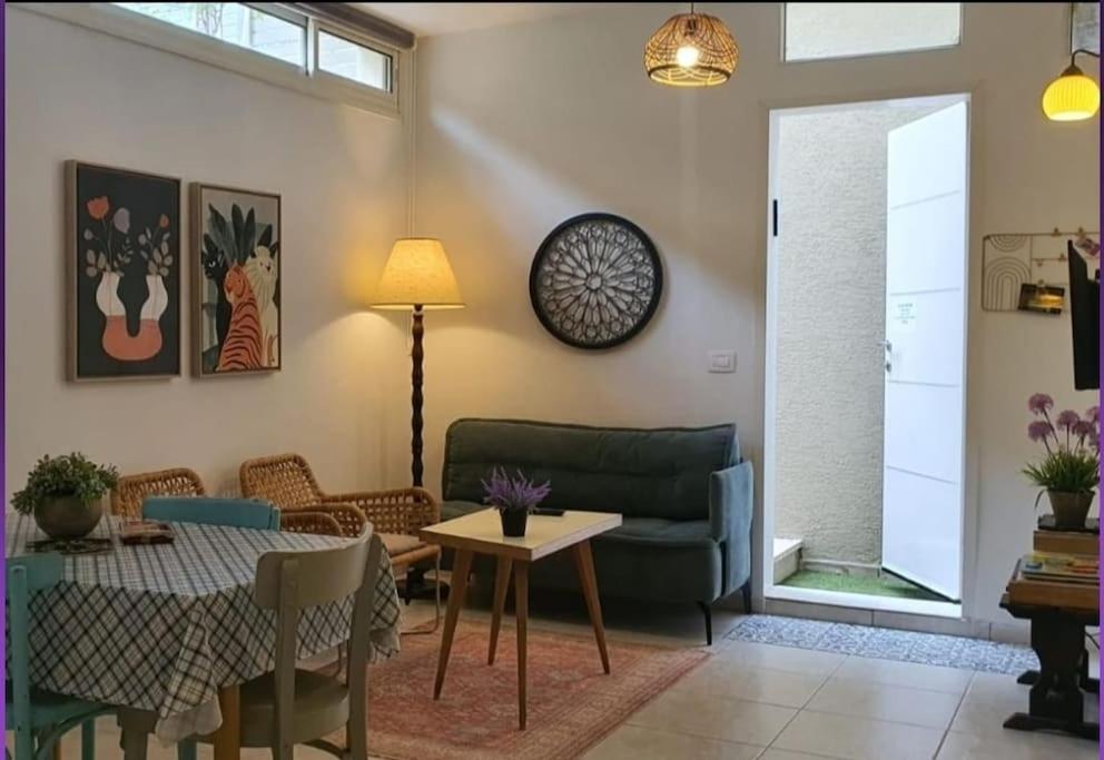 נקודת חן Apartment Shadmot Devora Exterior photo