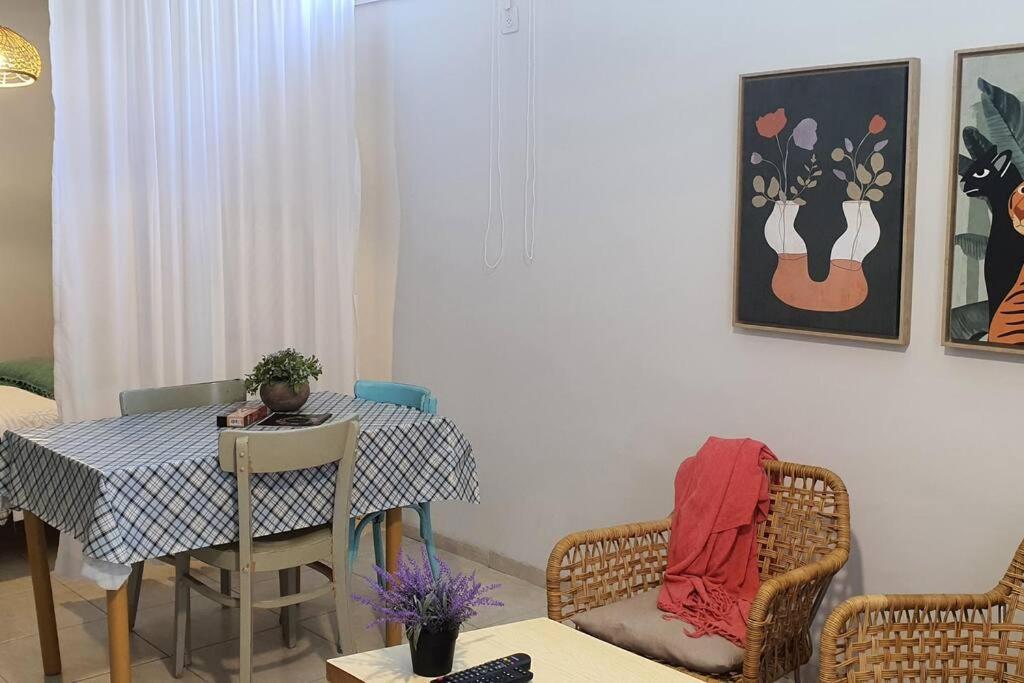 נקודת חן Apartment Shadmot Devora Exterior photo